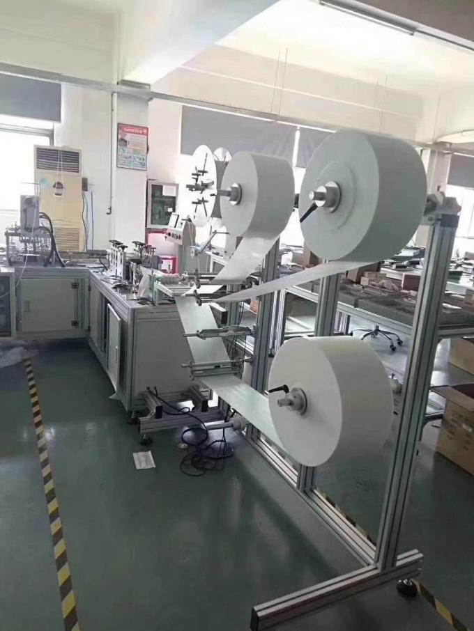 Máy làm mặt nạ tự động 3 lớp không dệt 2